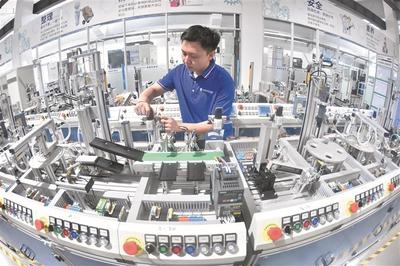 融通国内国际 打造智能制造产业新链条——智能机器人研发的协同与创新